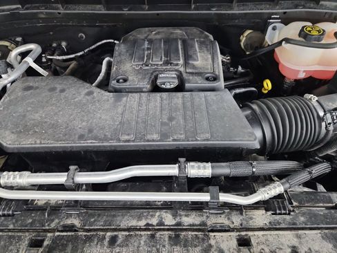 Used 2022 Chevrolet Silverado 1500 Custom AWD/4WD image 36