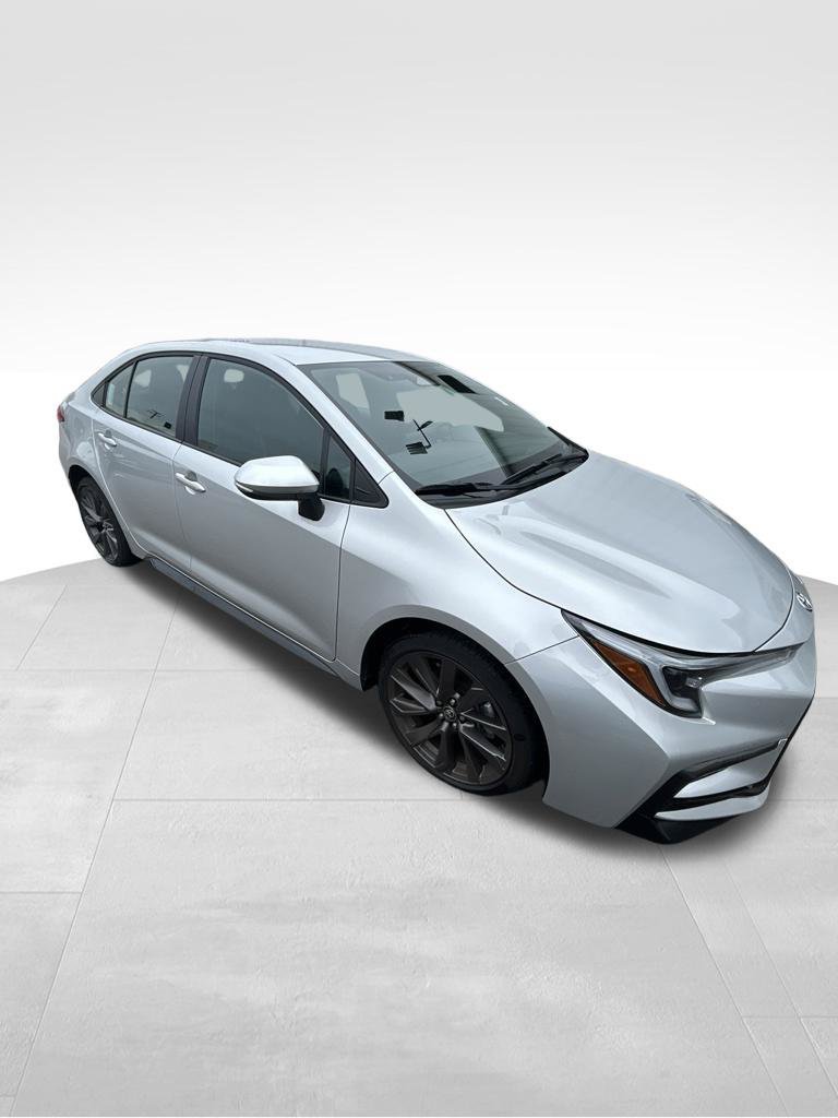 Used 2026 Toyota Corolla SE FWD image 9