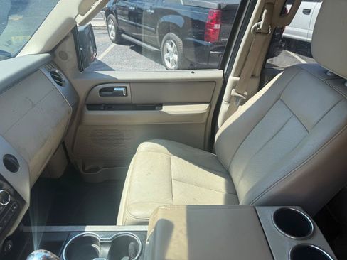 Used 2012 Ford Expedition Limited AWD/4WD image 17