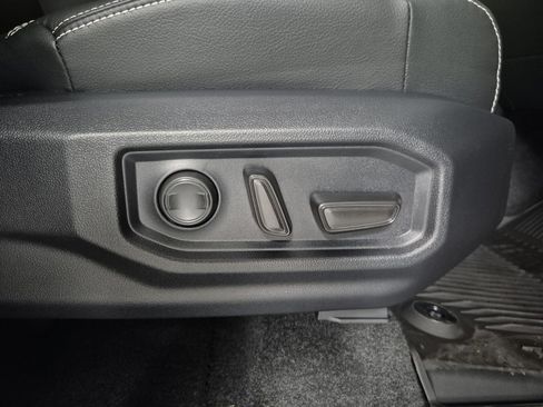 New 2026 Toyota Tundra Limited AWD/4WD image 36