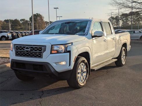 Certified 2023 Nissan Frontier SV w/ Technology Package image 1