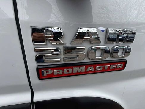 Used 2019 RAM ProMaster 2500 w/ Interior Convenience Group image 17