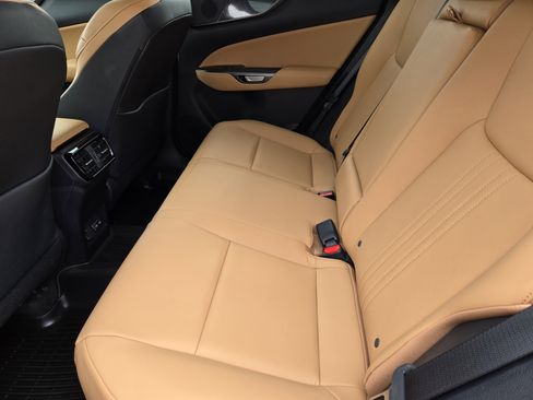 Used 2023 Lexus NX 250 image 39