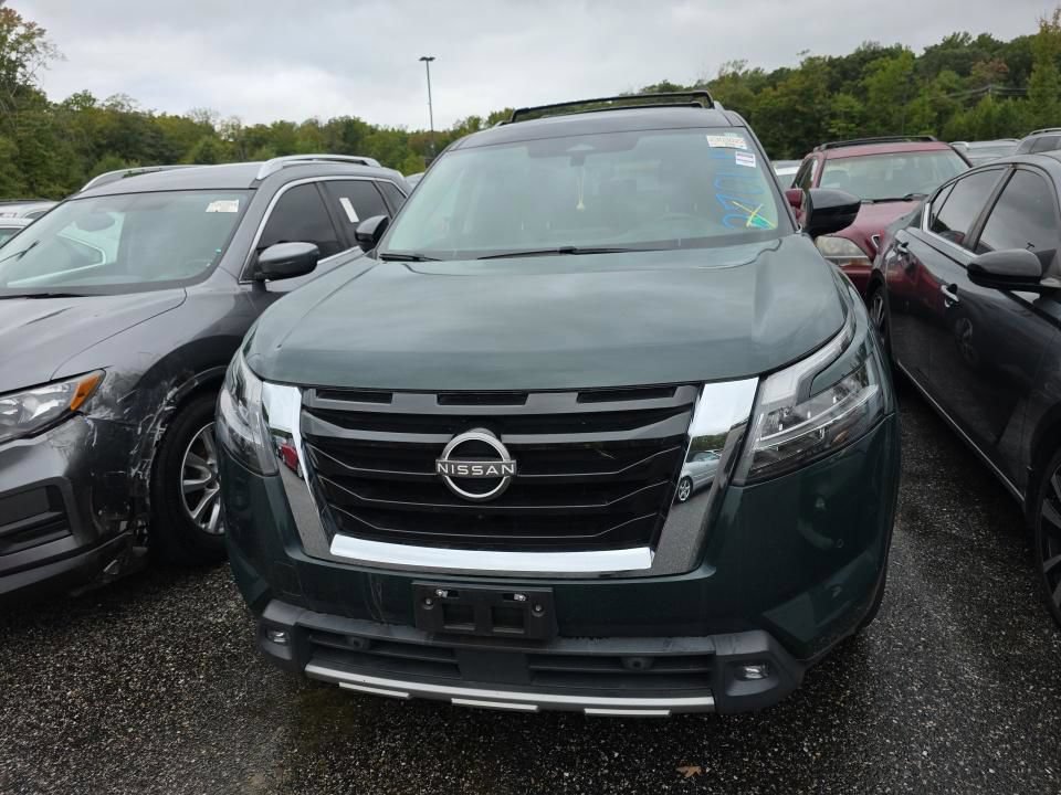 Used 2022 Nissan Pathfinder SL w/ Cargo Package AWD/4WD image 2
