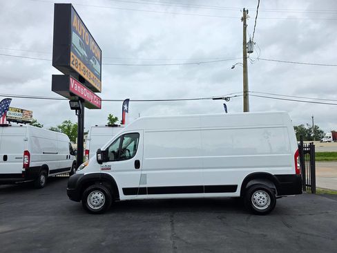 Used 2020 RAM ProMaster 2500 w/ Interior Convenience Group FWD image 4