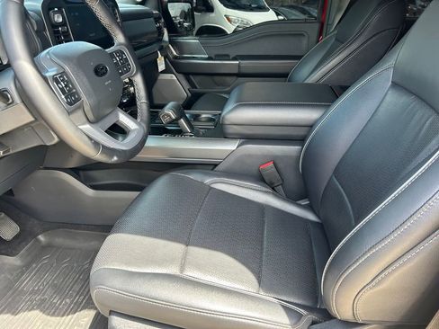 Used 2025 Ford F150 Lariat w/ Equipment Group 501A Mid AWD/4WD image 11
