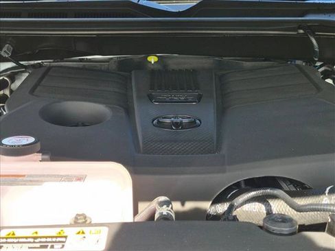 New 2026 Toyota Tundra SR5 AWD/4WD image 15