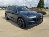 Used 2019 Audi Q8 Prestige image 3