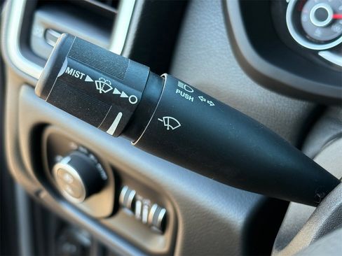 Used 2019 RAM 2500 Big Horn image 28