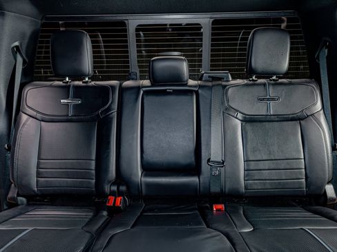 Used 2025 Ford F450 Platinum w/ FX4 Off-Road Package image 23