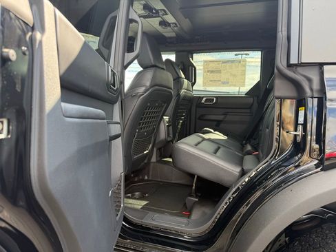 New 2025 Ford Bronco Badlands image 22