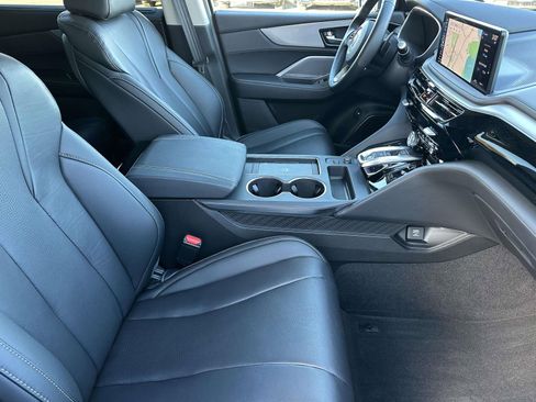 Certified 2025 Acura MDX w/ Technology Package image 9