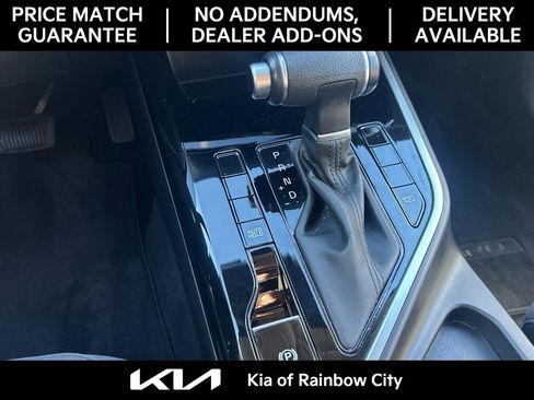 Used 2025 Kia Niro LX image 39