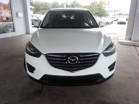 Used 2016 MAZDA CX-5 Touring w/ Touring Technology Package FWD image 2