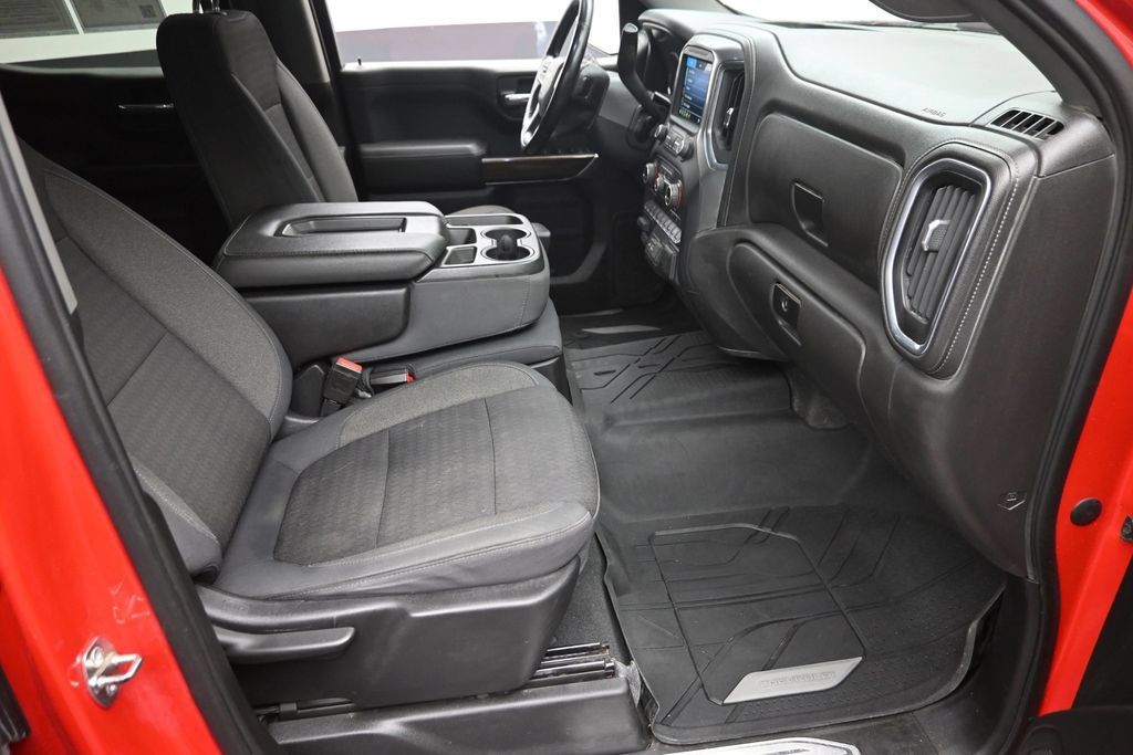 Used 2019 Chevrolet Silverado 1500 LT w/ All-Star Edition AWD/4WD image 9
