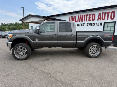 Used 2016 Ford F250 XLT w/ XLT Premium Package AWD/4WD image 12