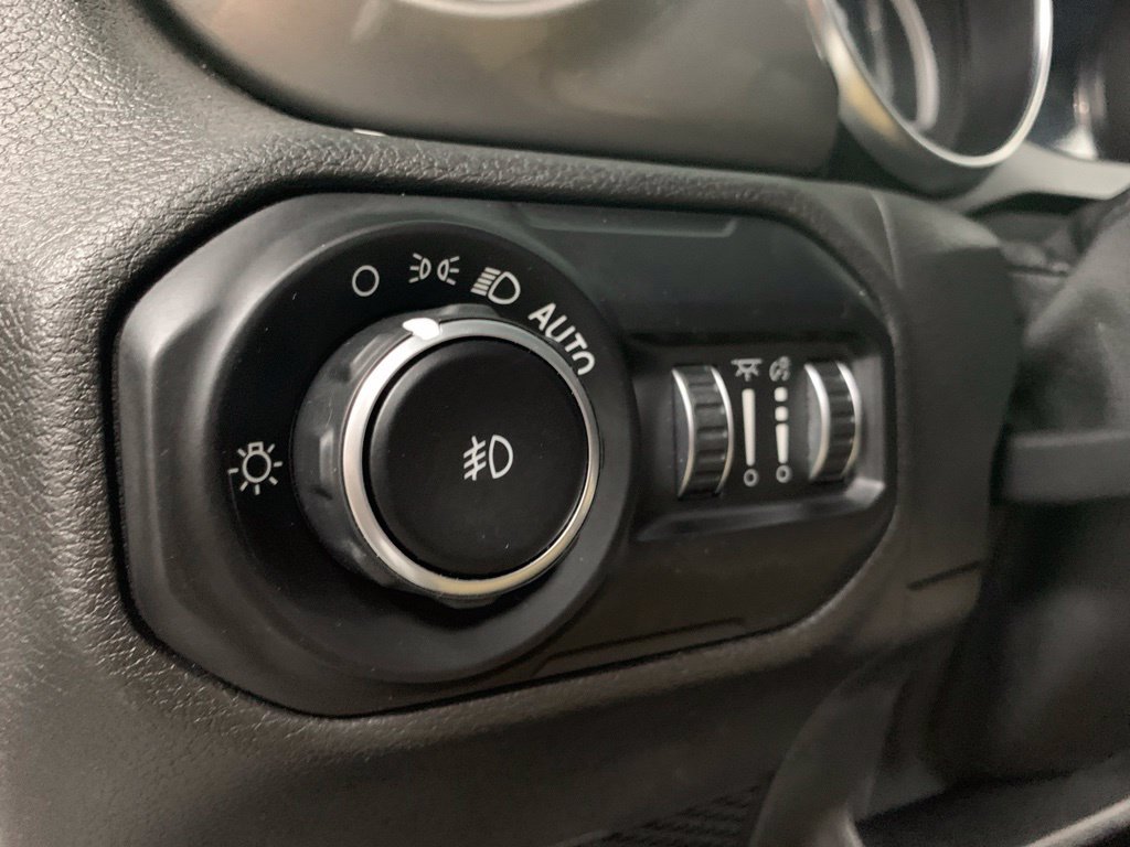 Certified 2021 Jeep Wrangler Unlimited Sahara AWD/4WD image 19