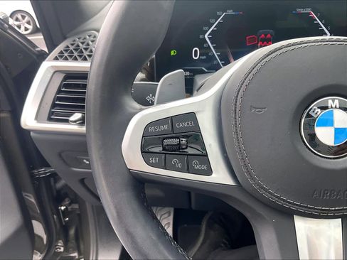 Used 2025 BMW X5 xDrive40i w/ M Sport Package AWD/4WD image 18