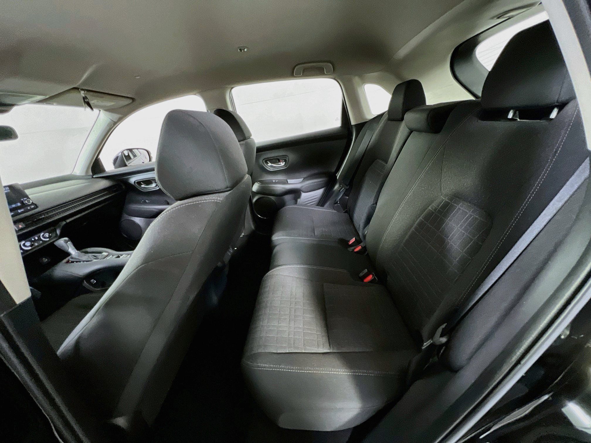 Used 2023 Honda HR-V LX image 22