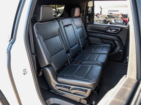 Used 2021 GMC Yukon XL SLT image 37