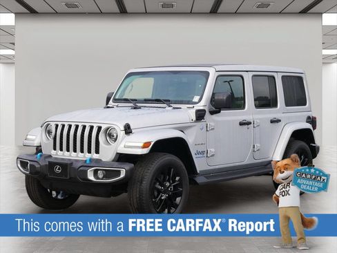 Used 2023 Jeep Wrangler Unlimited Sahara w/ Cold Weather Group AWD/4WD image 2