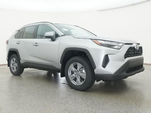 New 2025 Toyota RAV4 XLE image 29