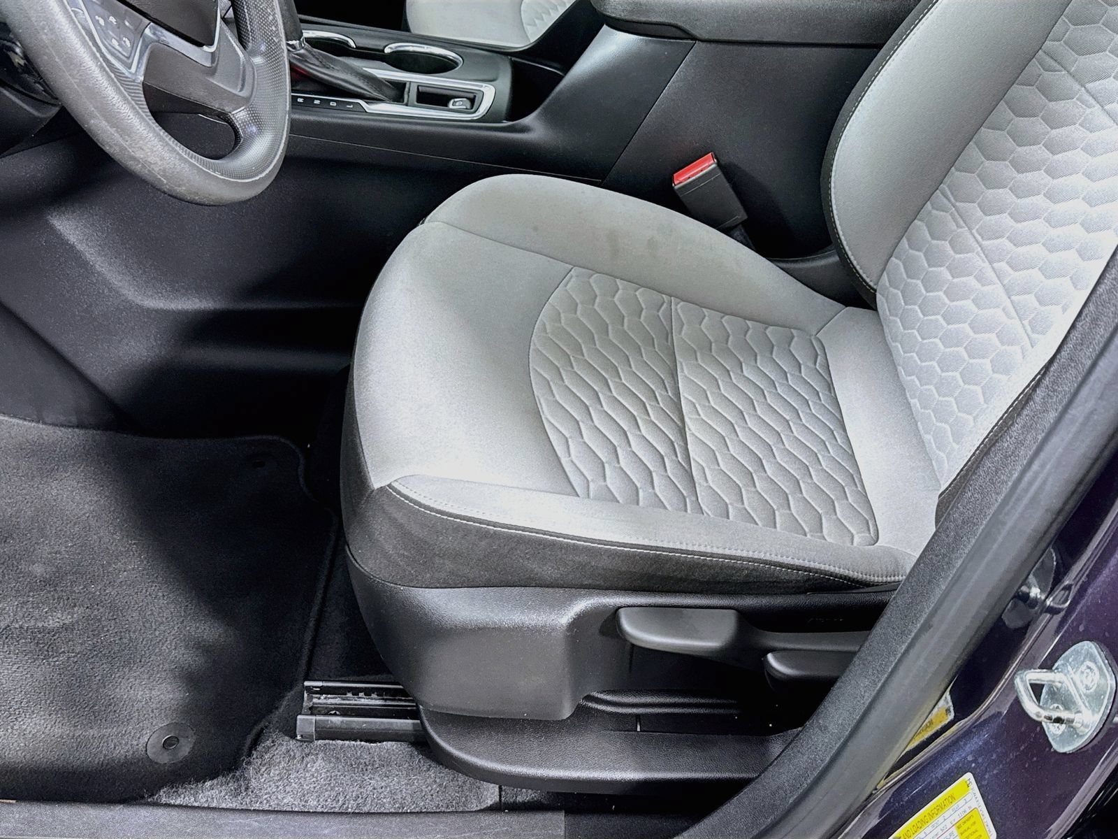 Used 2019 Chevrolet Equinox LS AWD/4WD image 15