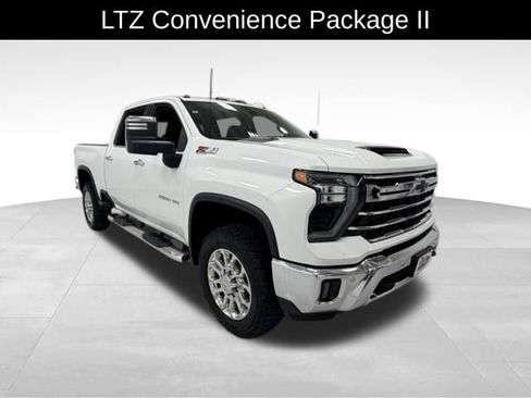 Certified 2025 Chevrolet Silverado 3500 LTZ w/ LTZ Premium Package AWD/4WD image 6