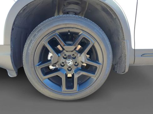 Used 2024 Honda Passport Black Edition image 16