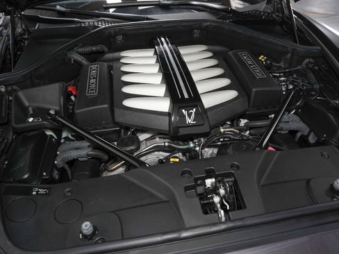 Used 2019 Rolls-Royce Wraith image 49