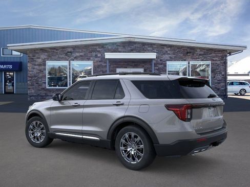 New 2025 Ford Explorer Active w/ Active Comfort Package image 4