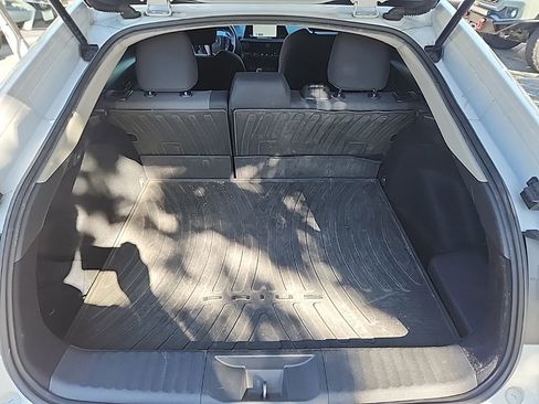 Used 2023 Toyota Prius Prime SE image 12