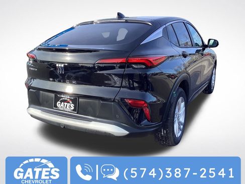 Used 2025 Buick Envista Preferred image 9