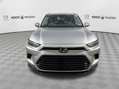 Used 2024 Toyota Grand Highlander AWD image 2
