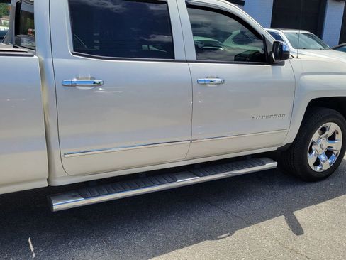 Used 2014 Chevrolet Silverado 1500 LTZ Z71 w/ LTZ Plus Package AWD/4WD image 7