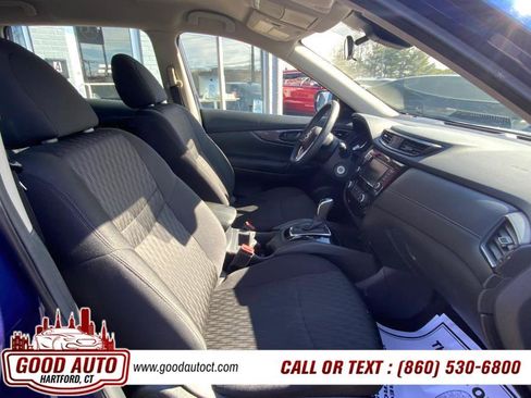 Used 2019 Nissan Rogue S image 10