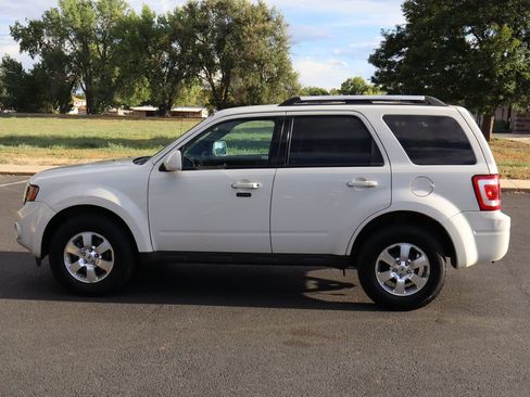 Used 2012 Ford Escape Limited AWD/4WD image 9