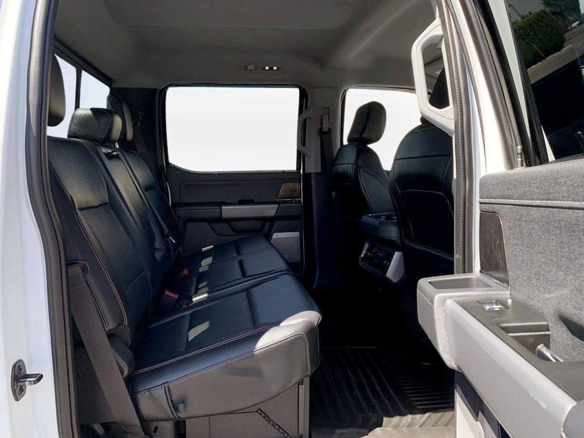 Used 2023 Ford F350 Lariat w/ Tremor Off-Road Package AWD/4WD image 32