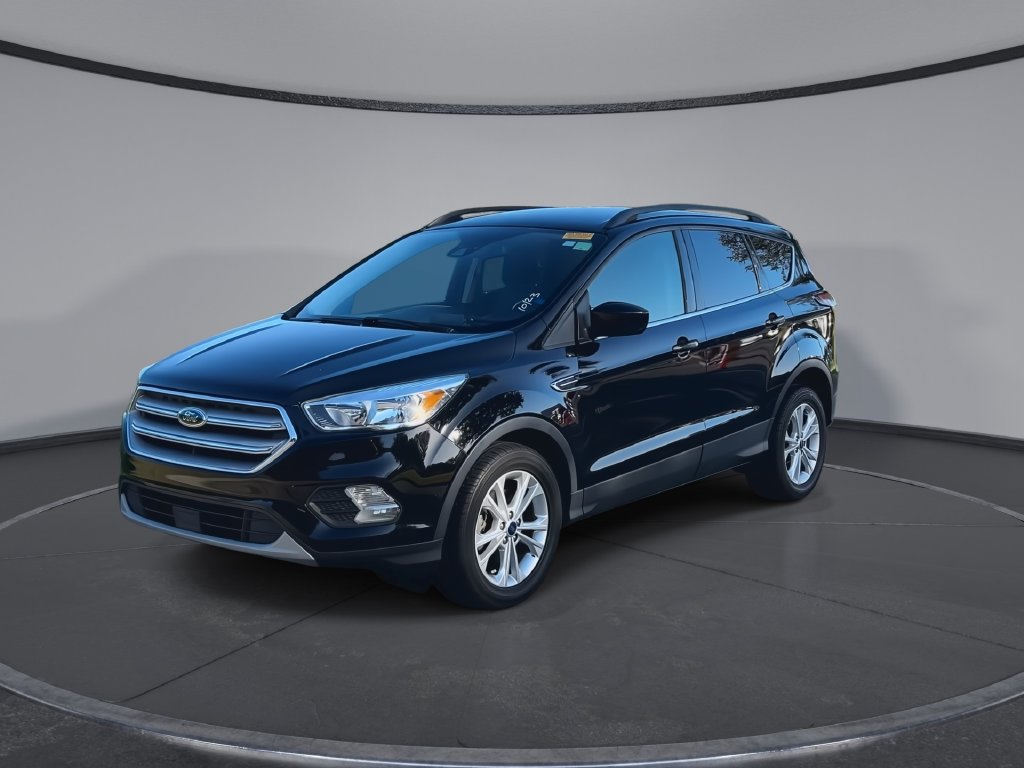 Used 2018 Ford Escape SE w/ Ford Safe & Smart Package FWD image 4