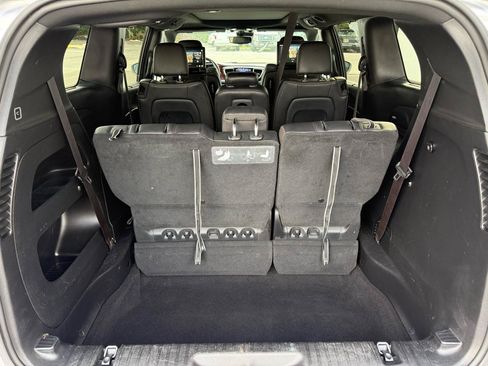 Used 2019 Chrysler Pacifica Touring-L FWD image 50