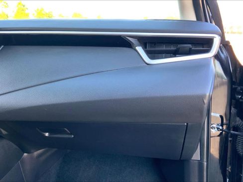 Used 2023 Toyota Corolla LE image 17