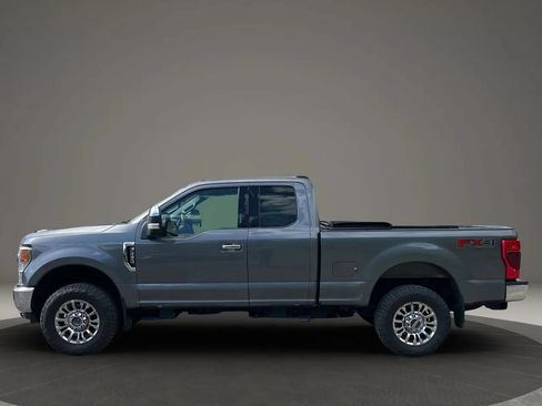 Used 2022 Ford F250 XLT w/ XLT Premium Package AWD/4WD image 3