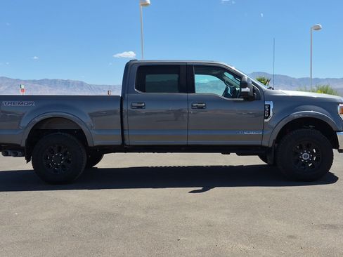 Used 2021 Ford F350 Lariat w/ Tremor Off-Road Package AWD/4WD image 2
