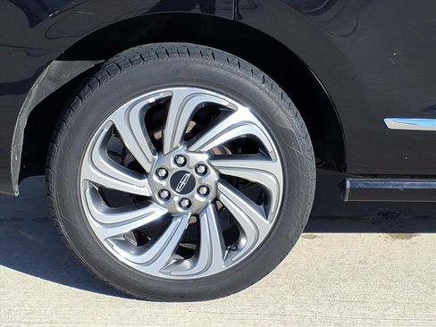 Used 2023 Lincoln Navigator Reserve image 6