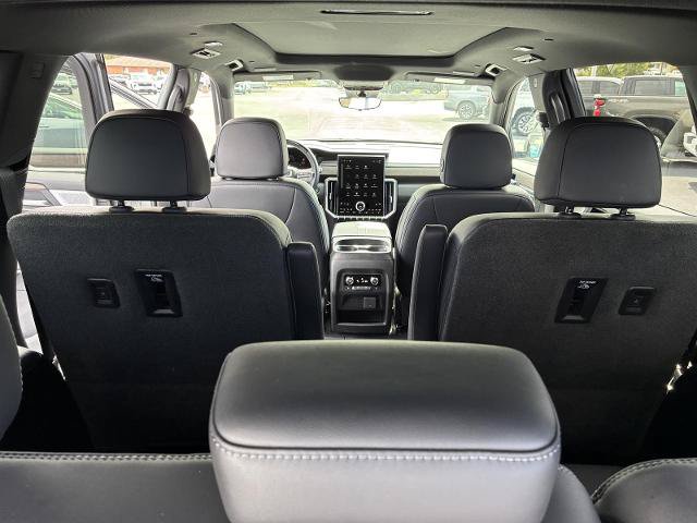 Used 2025 GMC Acadia Denali w/ Super Cruise Package AWD/4WD image 12