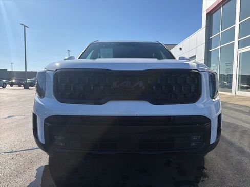 Used 2025 Kia Telluride SX Prestige X-Pro image 2