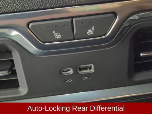 Used 2025 GMC Sierra 1500 Denali Ultimate AWD/4WD image 28