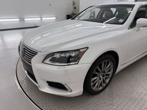 Used 2017 Lexus LS 460 L w/ Ultra Luxury Package RWD image 28