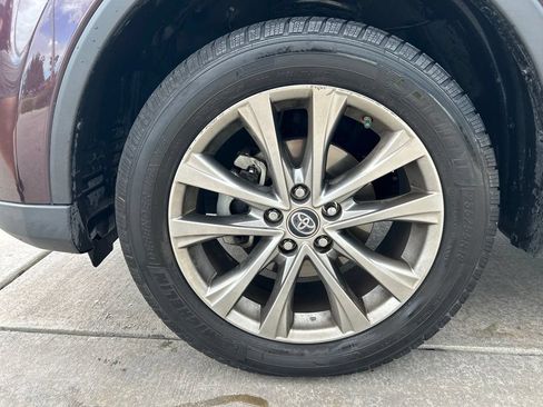 Used 2017 Toyota RAV4 Limited w/ Advanced Technology Package AWD/4WD image 33