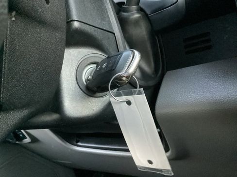 Used 2015 Ford F150 XLT image 52